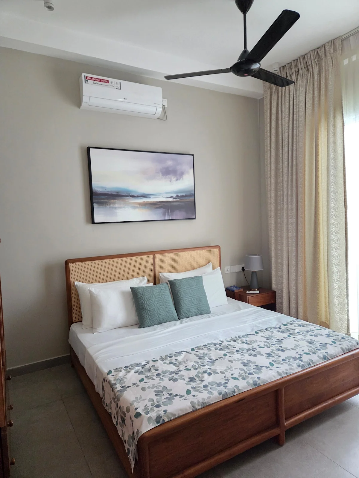 Villa 115 — Bedroom 1 · 3