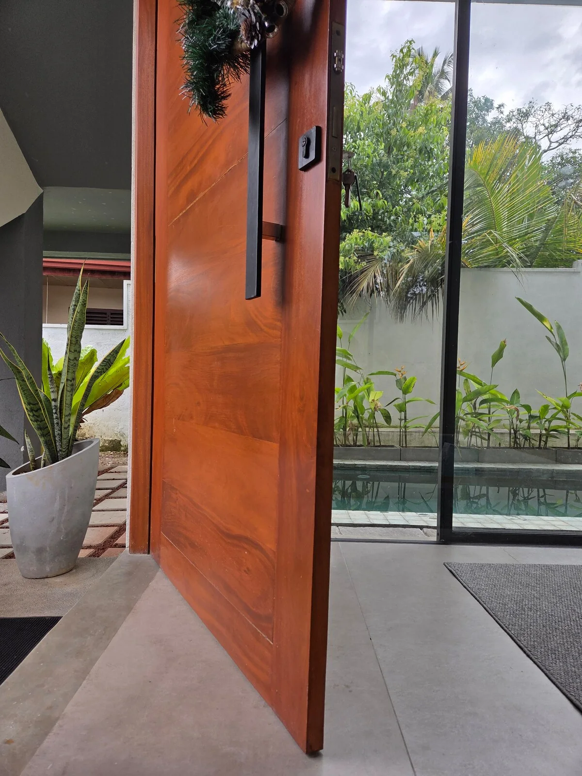 Villa 115 — Living room · 5