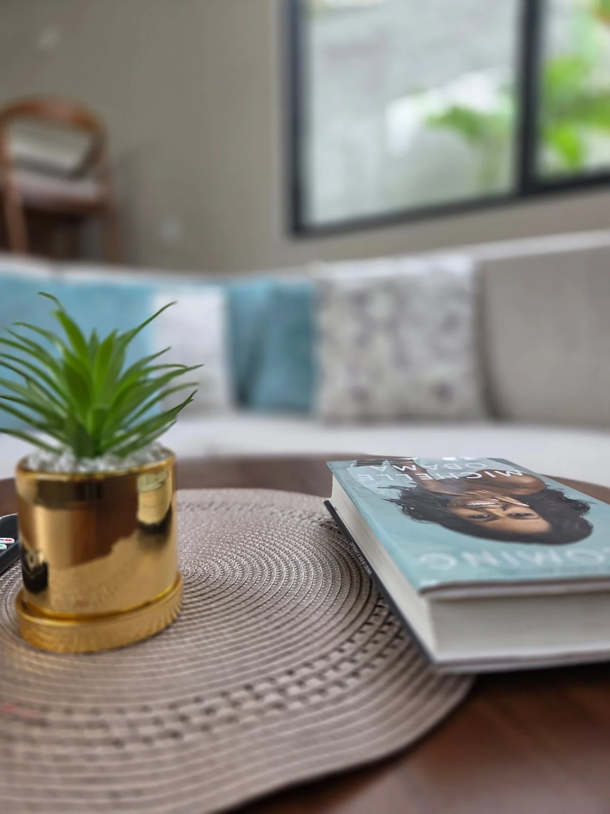 Villa 115 — Living room · 6