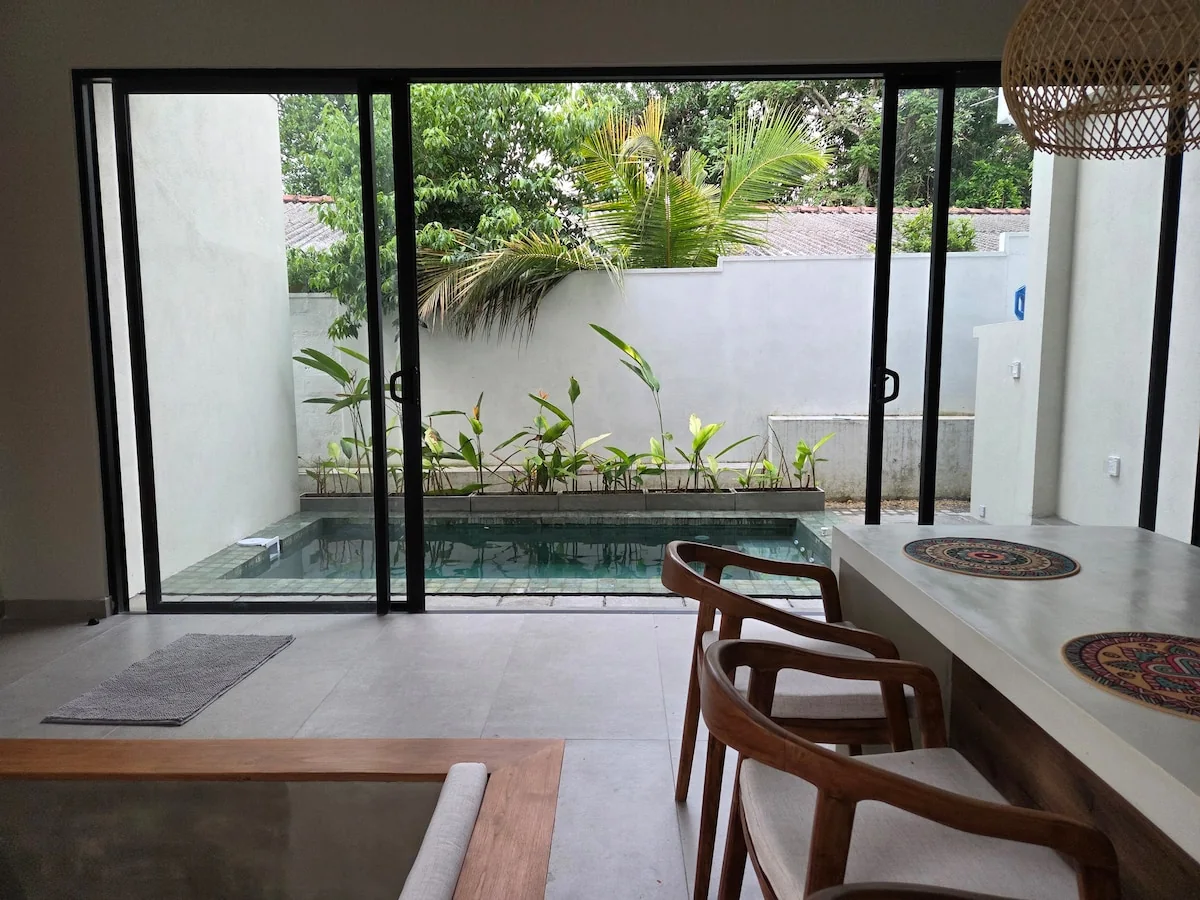 Villa 115 — Pool · 3